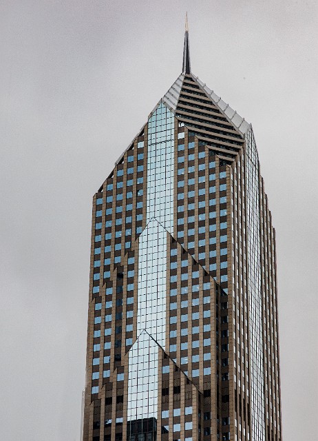 Two Prudential Plaza Building 18-5075.jpg